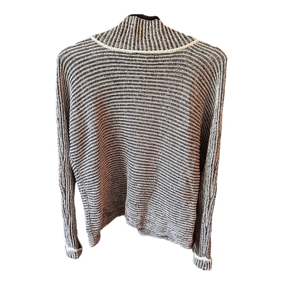 romeo + juliet couture high mock neck white black gray medium cuffed sleeves - Picture 4 of 4